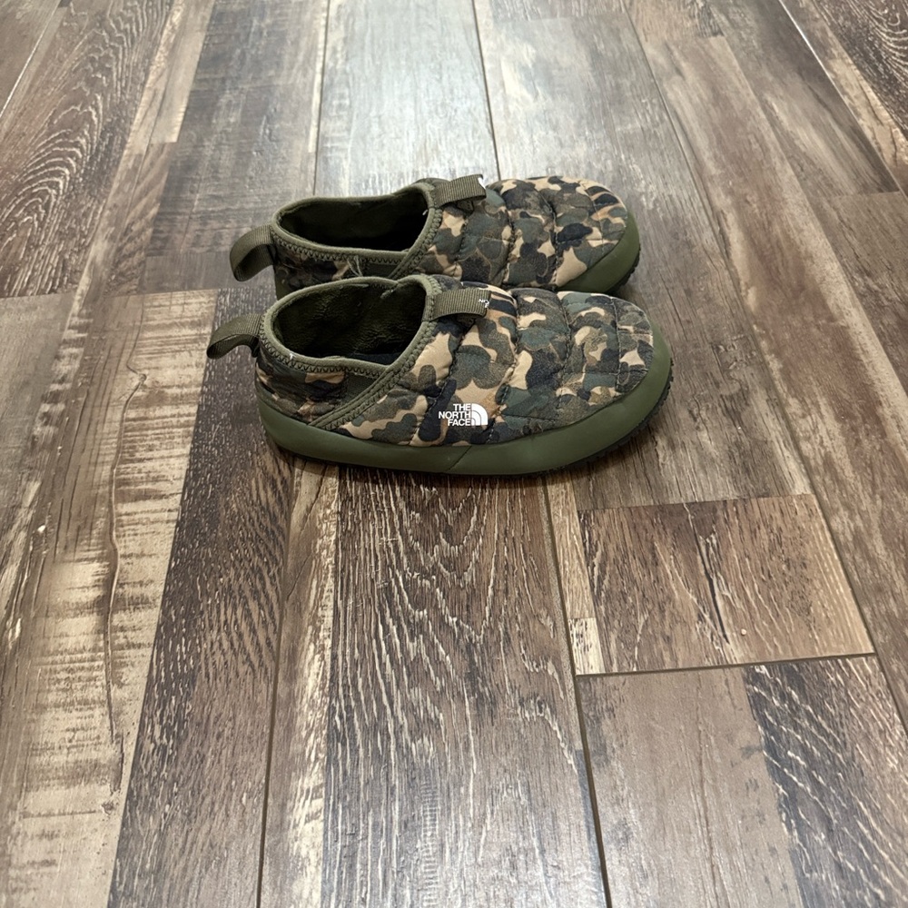 Kids Camouflage Thermoball Mules  Shoes